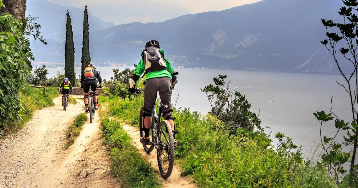 Incredibili Escursioni in Mountain Bike sul Lago